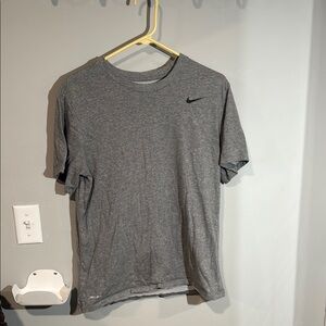 Nike Gray Short Sleeve Tee Athletic Fit